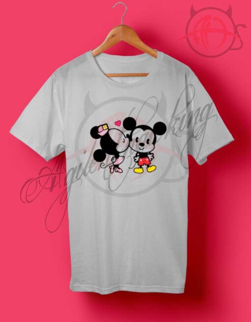 Loving Kiss Minnie Mickey